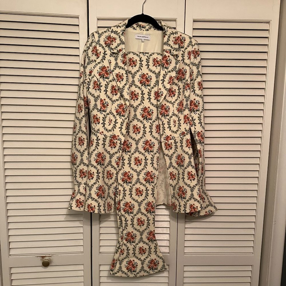 Peplum WeWoreWhat Blazer & Slit Flare Pant